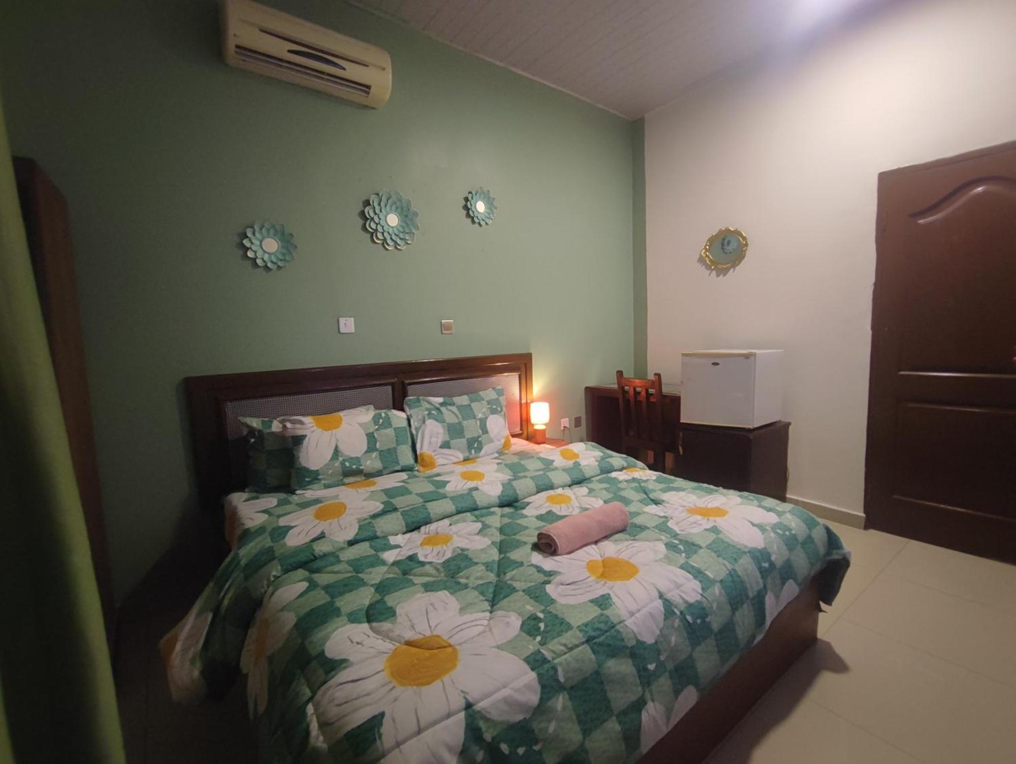 Ellisa Hospitality And Spa Ξενοδοχείο Άκρα Εξωτερικό φωτογραφία