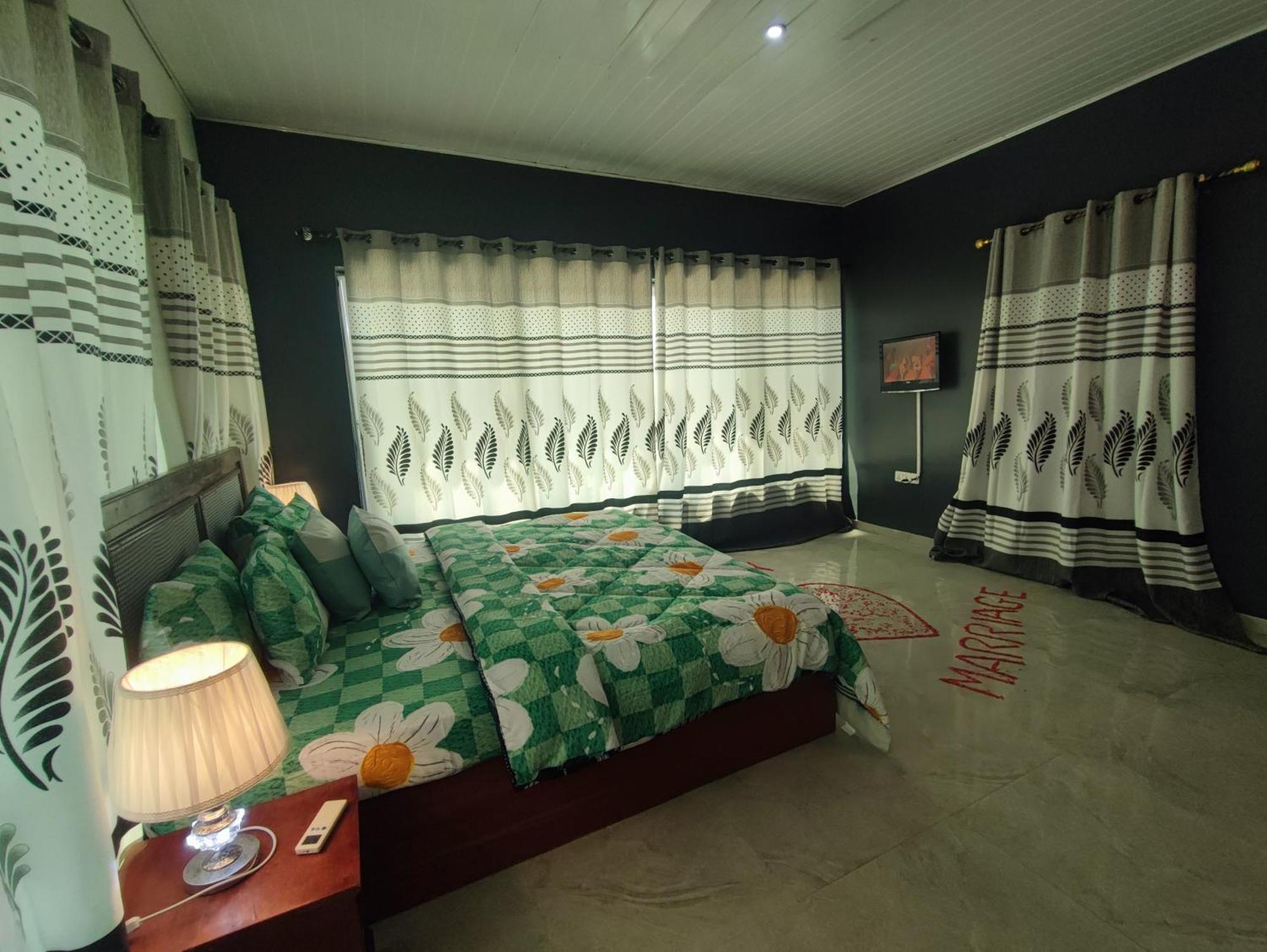 Ellisa Hospitality And Spa Ξενοδοχείο Άκρα Εξωτερικό φωτογραφία